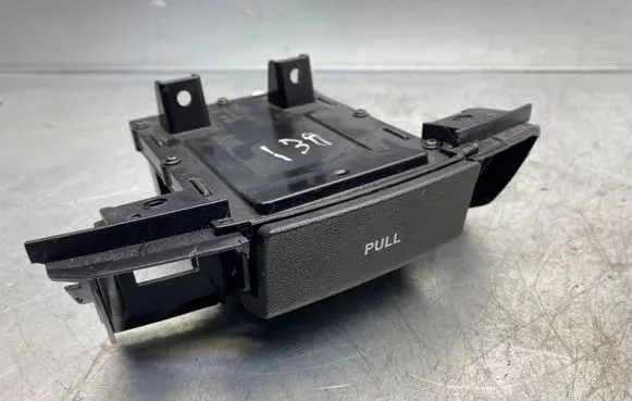 Hyundai i30 Car ashtray ATK33KF1