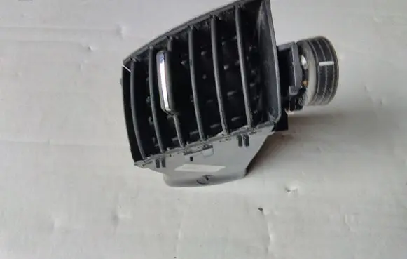 Opel Zafira B Dash center air vent grill 13144401 213680437