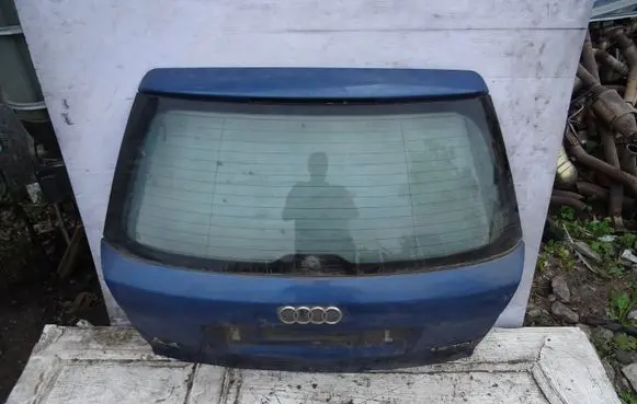 Audi A4 S4 B6 8E 8H Tailgate/trunk/boot lid