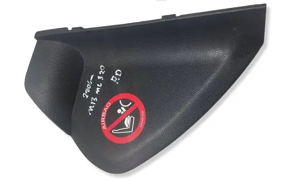 Mercedes-Benz ML W164 Dashboard side end trim A1646800439 18114383 18114384