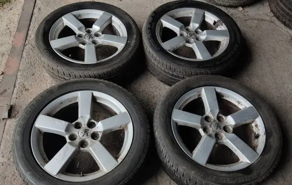 Peugeot 4007 R18 alloy rim 