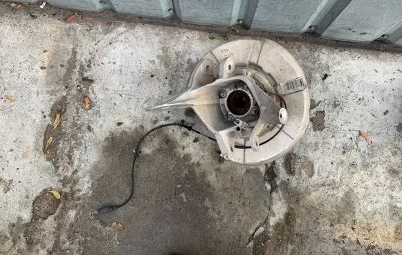 BMW 5 GT F07 Rear wheel hub 6797308