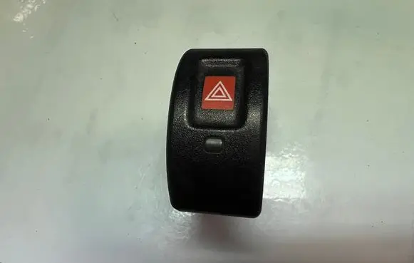 Opel Astra G Hazard light switch 09131729 09138060