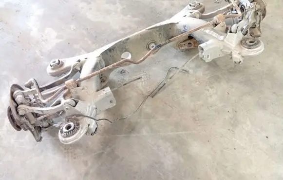 Mercedes-Benz CLS C219 Rear axle beam