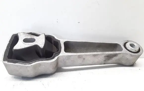 Volvo V60 Engine mount bracket 30793322