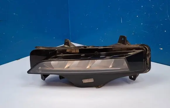 Skoda Octavia Mk4 Front fog light 5E3941699 9119341