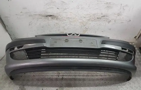 Peugeot 607 Front bumper