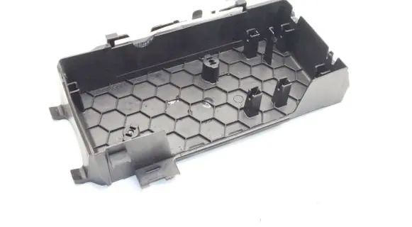 Mercedes-Benz EQC Fuse box cover A1675454000