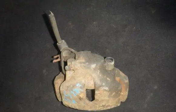Volkswagen PASSAT B5 Front brake caliper 4B0615123