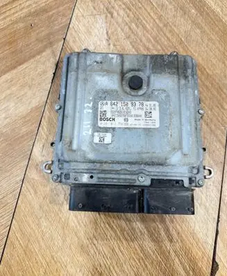 Mercedes-Benz CLS C219 Engine control unit/module A6421509378