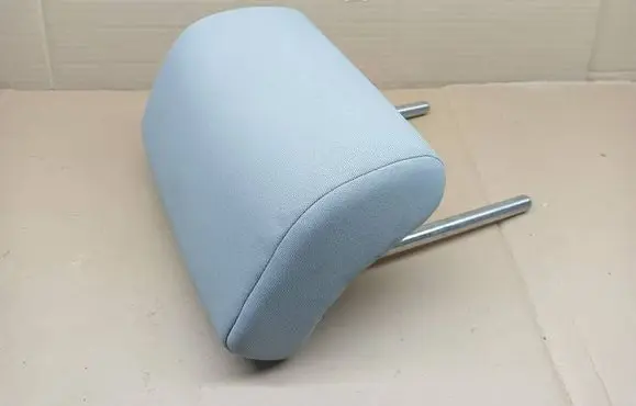Seat Leon (1P) Rear seat headrest 