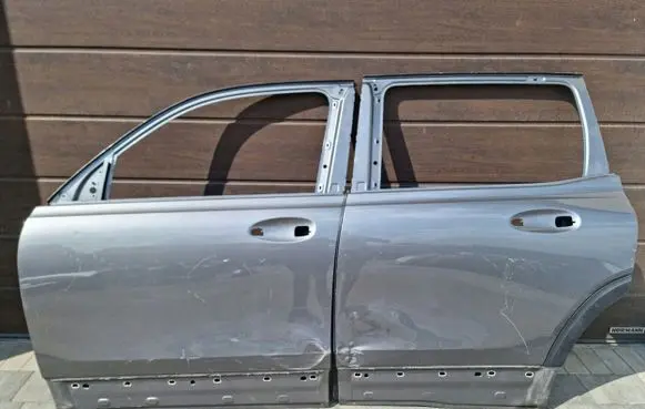 Mercedes-Benz GLB x247 Front door