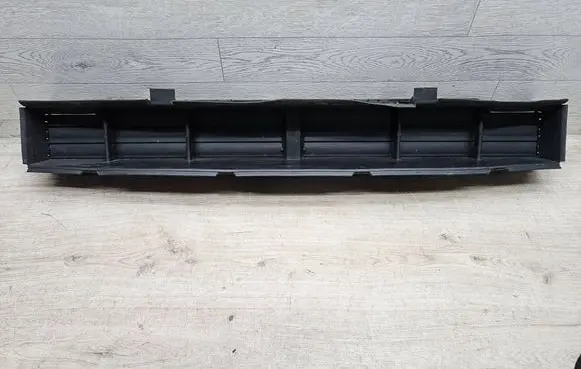 BMW 5 G60 G61 Intercooler air guide/duct channel 5A09B57