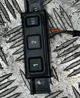 Jeep Grand Cherokee (WJ) Seat memory switch 56042291ab