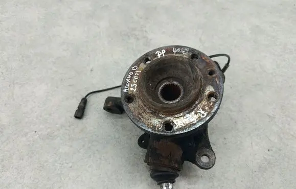 Opel Movano B Front wheel hub spindle knuckle 