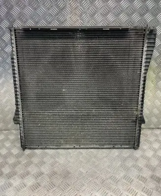 BMW X5 E53 Coolant radiator 7788387