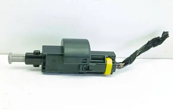 Brake pedal sensor switch