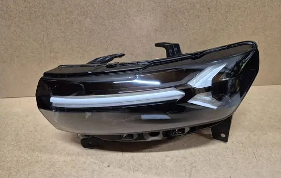 Dacia Duster III Headlight/headlamp 260603515R