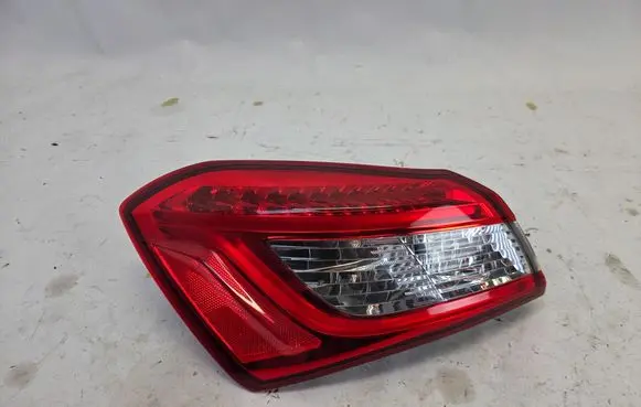 Maserati Ghibli Rear/tail lights 06700084820