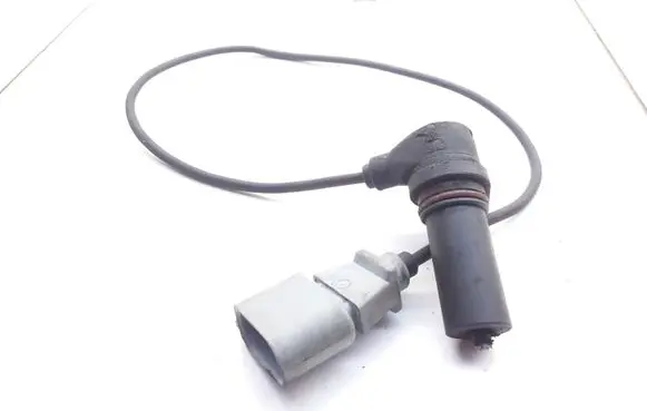 Volkswagen Golf IV Crankshaft position sensor 038907319F