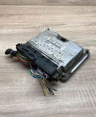 Audi A3 S3 8L Engine control unit/module ECU 038906012A 0281010120