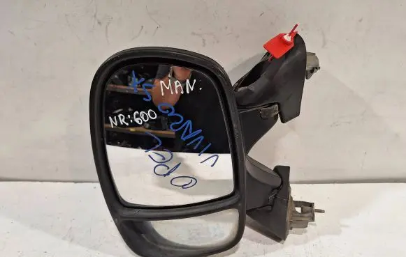 Opel Vivaro Manual wing mirror 
