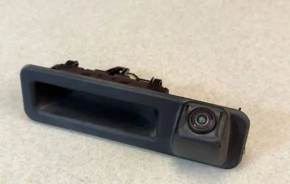 BMW 5 G30 G31 G38 Tailgate handle with camera 7405634 5A5D867