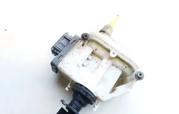 Volkswagen PASSAT B4 Central locking motor 3a0862153b