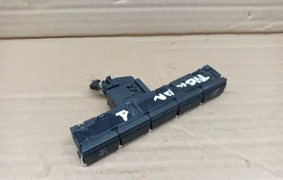 Volkswagen Tiguan ESP (stability program) switch 5N2927132A