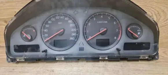 Volvo S80 Speedometer (instrument cluster) 9499668