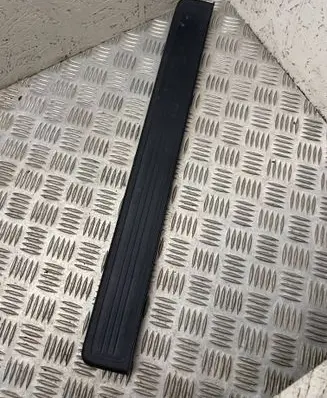 Honda CR-V Front sill trim cover 84252swaa