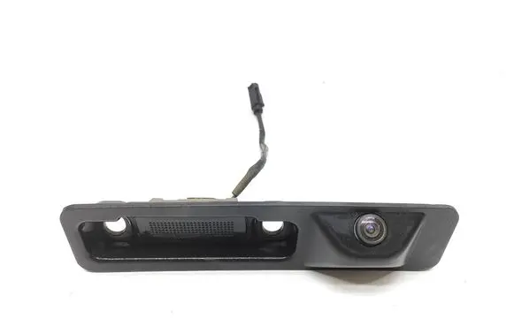 Alfa Romeo Stelvio Tailgate handle with camera 1S395833