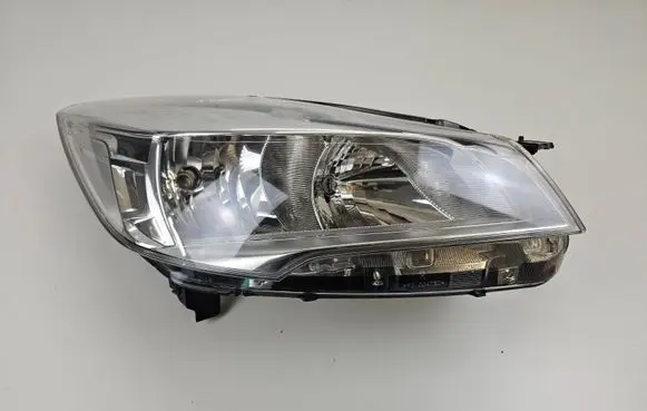 Ford Kuga II Headlight/headlamp 89Z13006