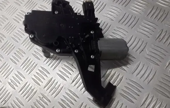 Peugeot 207 Rear window wiper motor 9652418780