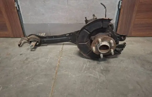 Ford S-MAX Rear wheel hub spindle/knuckle 6G915A968