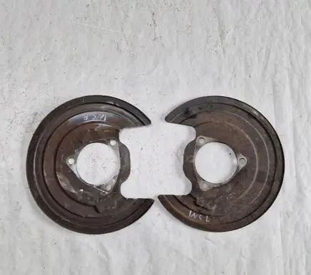 Opel Insignia B Rear brake disc plate dust cover 260320250840