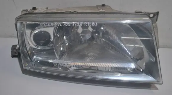 Skoda Octavia Mk1 (1U) Headlight/headlamp 9756