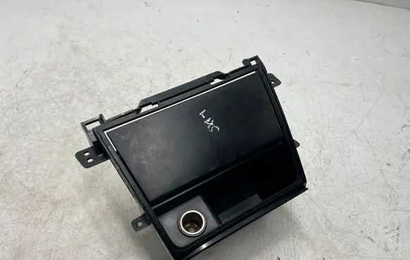 Suzuki SX4 Glove box 7383079J1