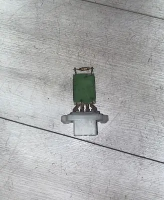 Ford Focus Heater blower motor/fan resistor 3M5H18B647AC