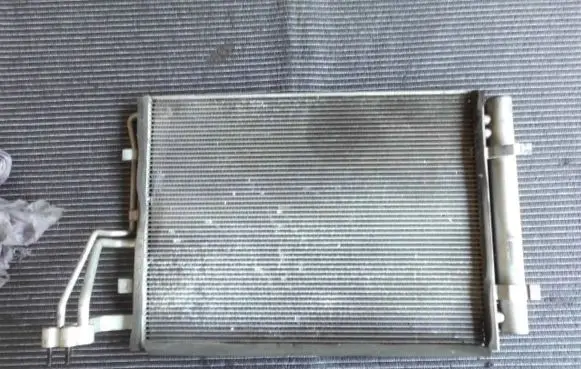 Hyundai ix20 A/C cooling radiator (condenser)