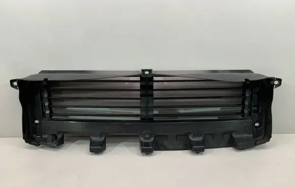 Volvo XC40 Intercooler air channel guide 31455415