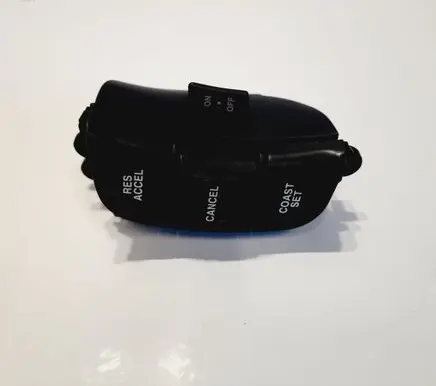 KIA Carens III Steering wheel buttons/switches 955101D000KIA
