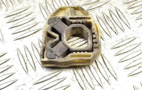 Skoda Fabia Mk2 (5J) Radiator mount bracket 1K0121367