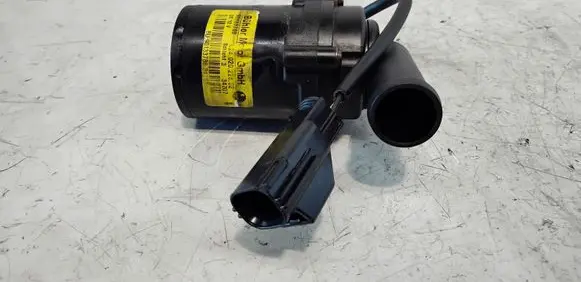 Volvo V70 Electric auxiliary coolant/water pump 9013378B