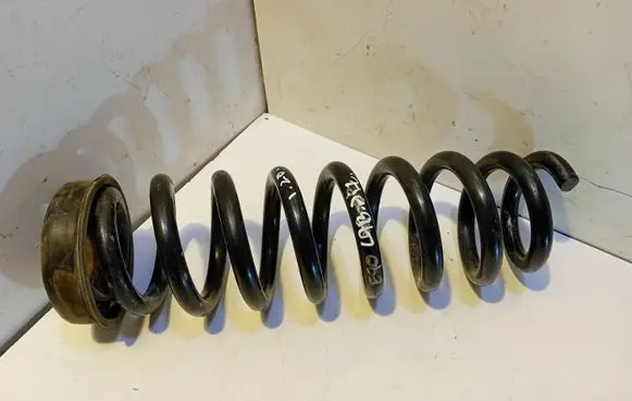 BMW 3 E90 E91 Rear coil spring 33536764419