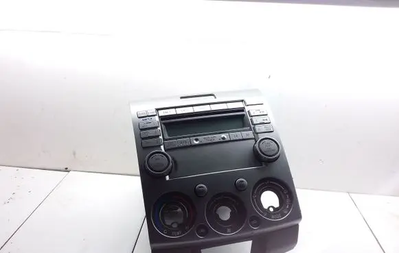 Ford Ranger Radio/CD/DVD/GPS head unit US1666DSXA CQEM8670TA