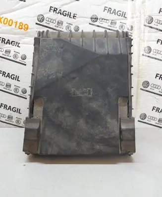 Volkswagen PASSAT B6 Fuse box cover 1K0937132F