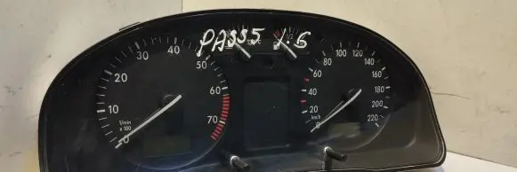 Volkswagen PASSAT B5 Speedometer (instrument cluster) 09051940090