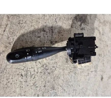 Toyota Yaris Indicator stalk 1736481