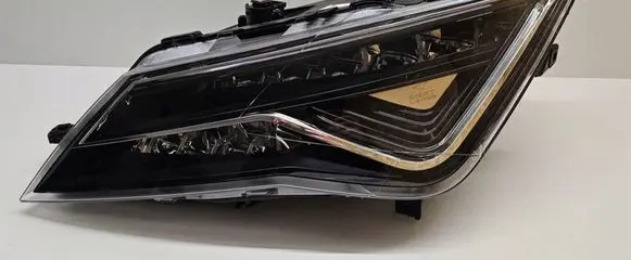 Seat Leon (5F) Headlight/headlamp 5F1941773A SE062